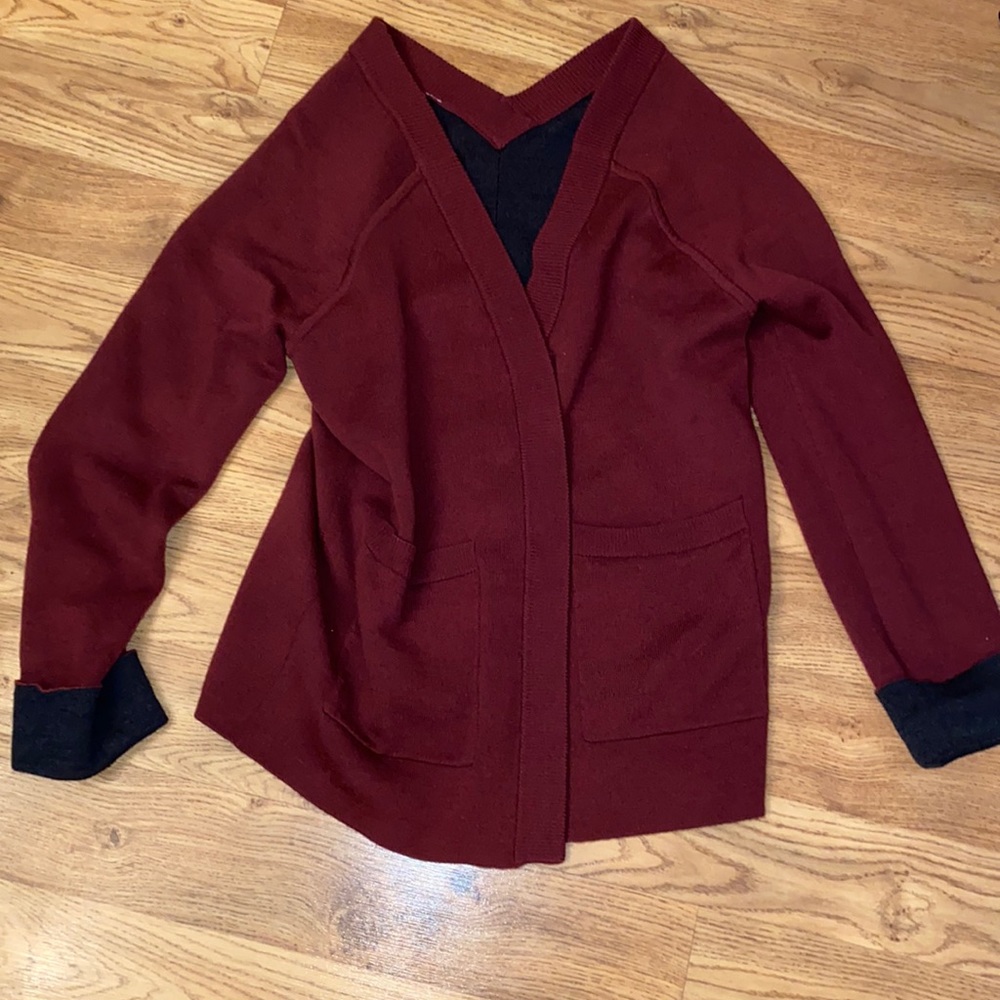 Lululemon Reverse Me Sweater - Picture 2 of 9